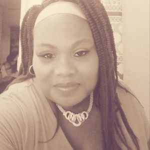 Meet your Posher, Deborah